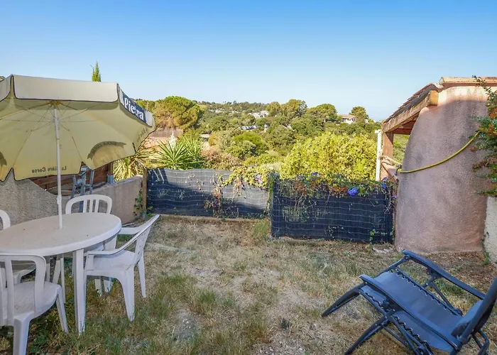 Vakantiehuis 2 Bedroom Cozy In