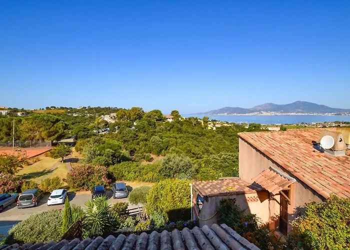 Vakantiehuis 2 Bedroom Cozy In